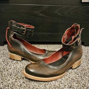 Freebird by Steven - Moana size 6